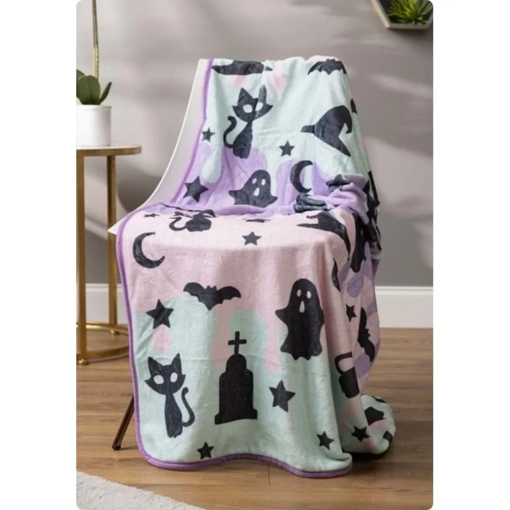 Halloween Plush Throw‎ Blanket 60x48 Plush NWT New Pastel Ghost Black Cats